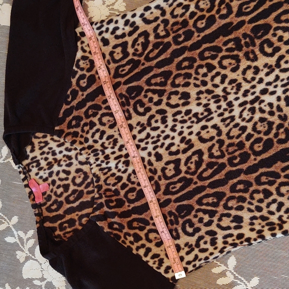 Betsey Johnson Leopard Print Fleece PJ's PS - Picture 3 of 14